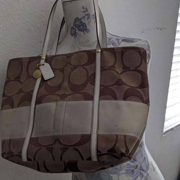 Coach Signature Tote - Picture 1 of 2